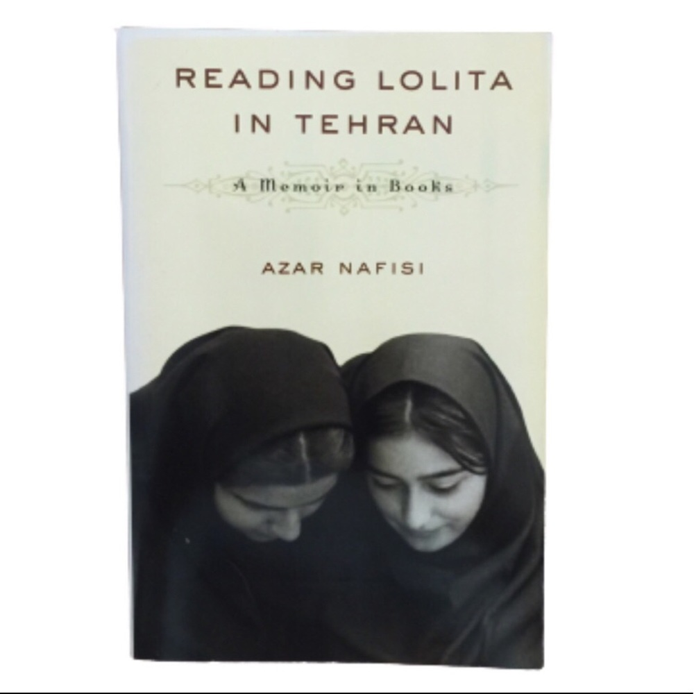 READING LOLITA IN TEHRAN A MEMOIR IN BOOKS Book Paperback Nonfiction Azar Nafisi - Picture 3 of 10